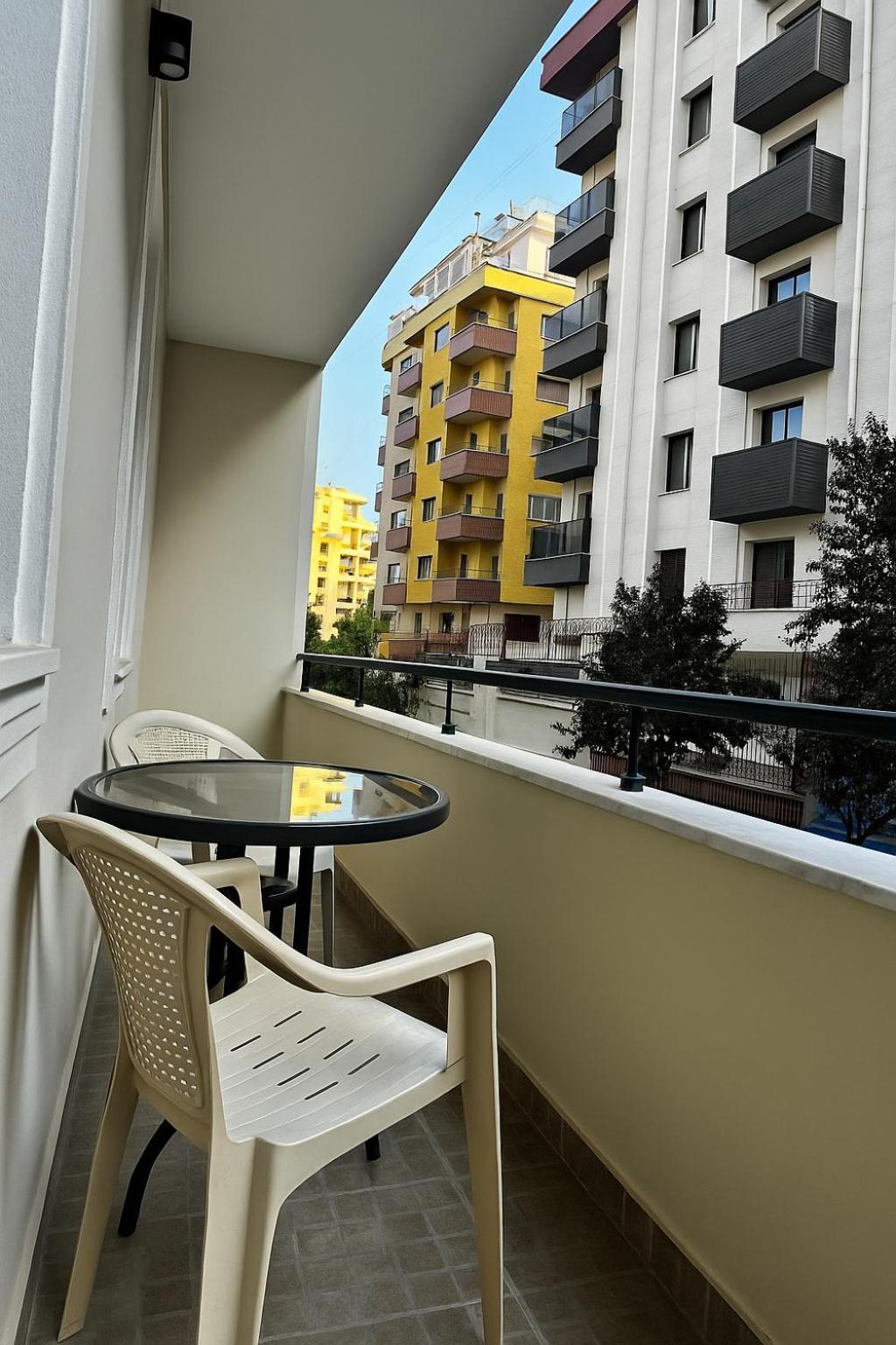 Hotel Globo Durrës Exteriör bild